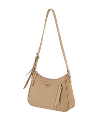 Welt pocket with zipper detailed shoulder bag